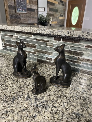Lot matching egyptian cat - of,
